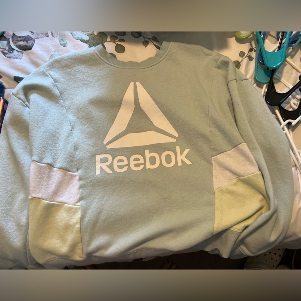 Reebok sweat short. Barley worn size XXL.